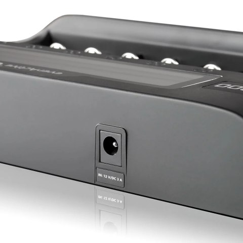 Ładowarka do akumulatorków Li-ion/Ni-MH EVERACTIVE uniwersalna UC-800 Ładowarka do akumulatorków Li-ion/Ni-MH EVERACTIVE uniwersalna UC-800