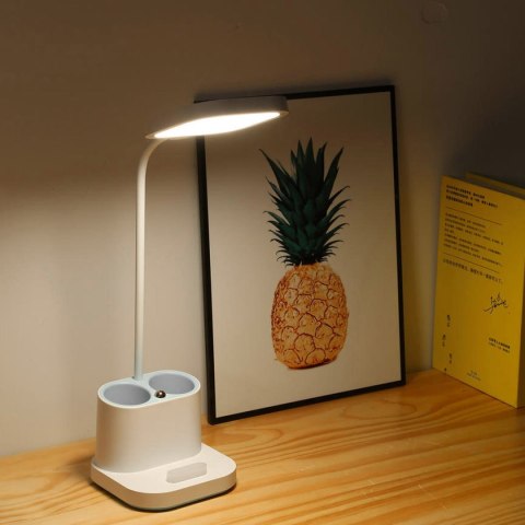 Lampka biurkowa led PLATINET PEN HOLDER biala 4W (45777) Lampka biurkowa led PLATINET PEN HOLDER biala 4W (45777)