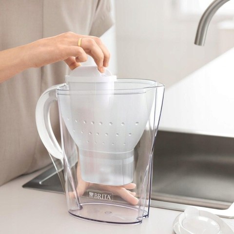 Dzbanek filtrujący BRITA Marella biały 2,4l + 3szt filtr do wody Maxtra Pro Pure Performance Dzbanek filtrujący BRITA Marella biały 2,4l + 3szt filtr do wody Maxtra Pro Pure Performance